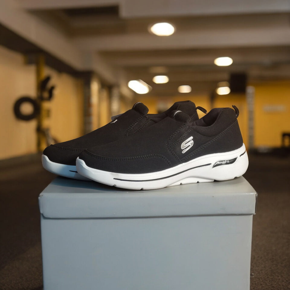 men black sports shoes Your Size__